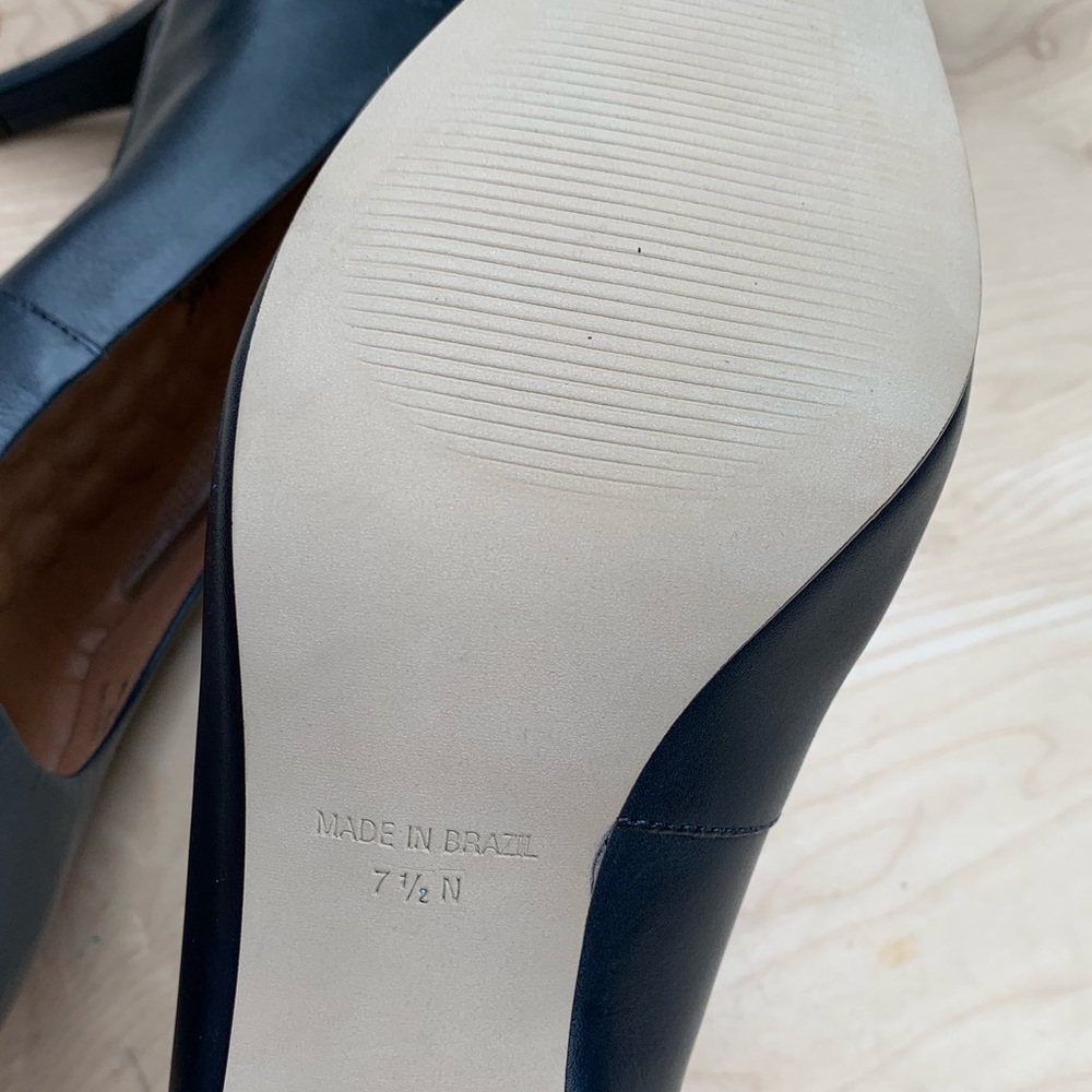 Walking Cradles woman’s NWT heels - Picture 7 of 11